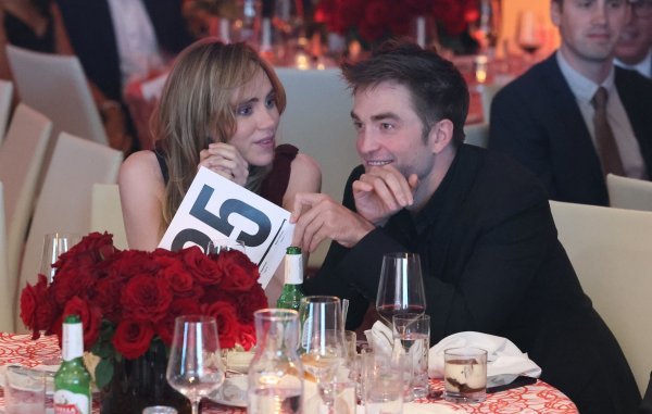 Suki Waterhouse i Robert Pattinson