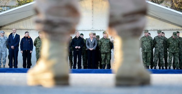 Predsjednica svečano ispratila 6. hrvatski kontingent u misiju u Afganistan