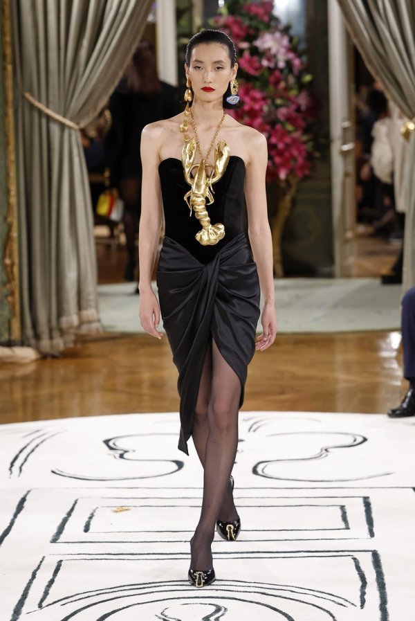 Schiaparelli kolekcija proljeće-ljeto 2024.