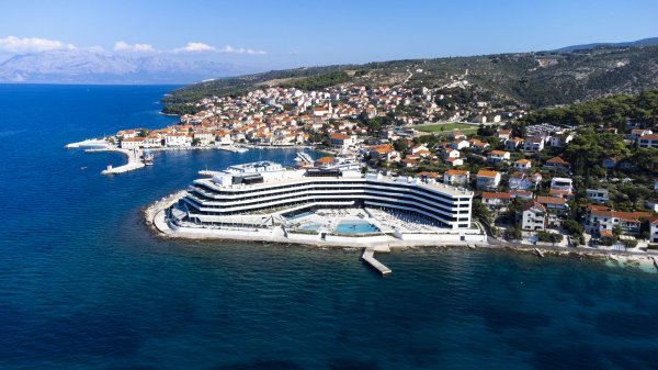 Grand Hotel View na Braču