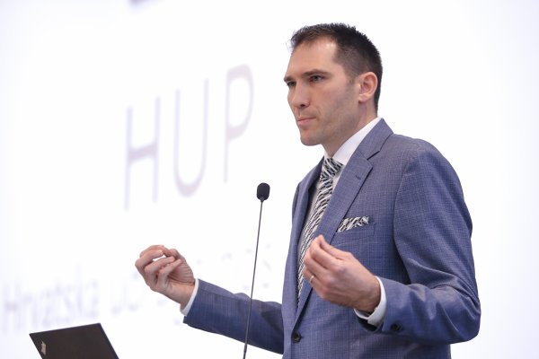 Održan radni ručak s gradonačelnikom Tomislavom Tomaševićem u organizaciji HUP-a