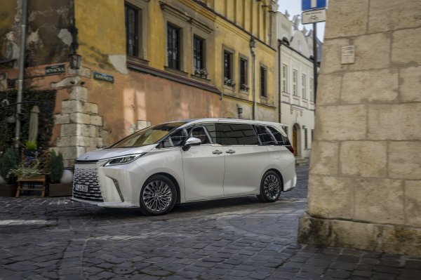 Lexus LM je imao svoju svjetsku premijeru u rujnu ove godine