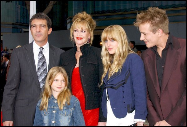 Melanie Griffith s djecom