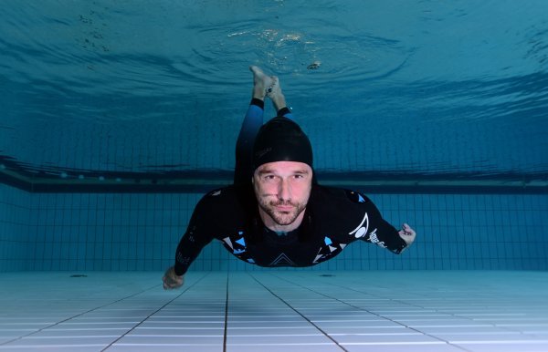 Luka Nižetić roni na dah