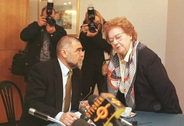 Stjepan Mesić, Savka Dabčević Kučar