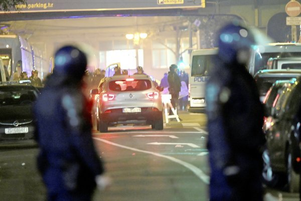 Sukob policije s Torcidom nakon utakmice Lokomotiva - Hajduk