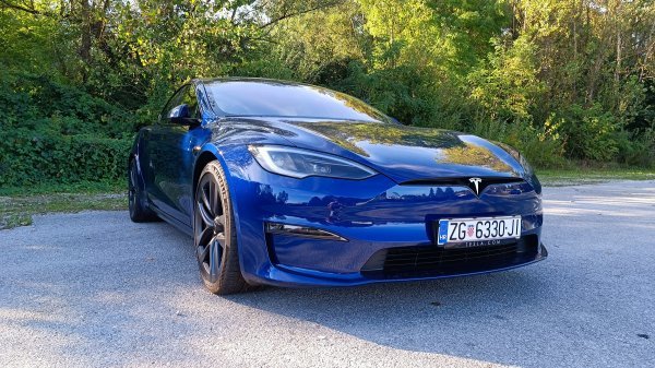 Tesla Model S Long Range Dual Motor All-Wheel Drive