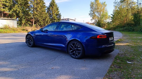 Tesla Model S Long Range Dual Motor All-Wheel Drive