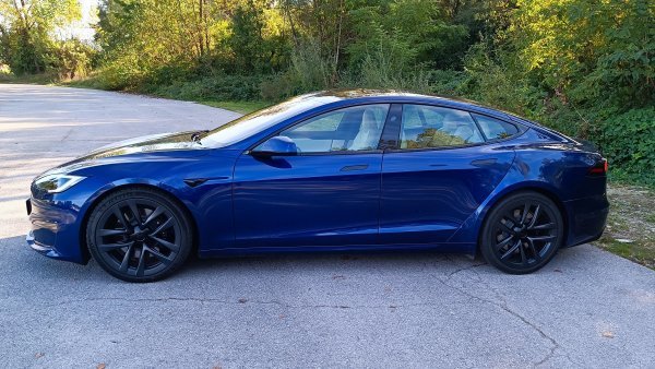 Tesla Model S Long Range Dual Motor All-Wheel Drive