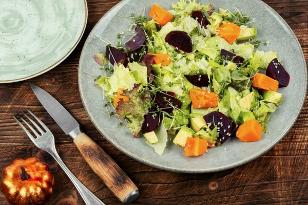 Salata s bundevom predstavlja tanjur pun zdravlja