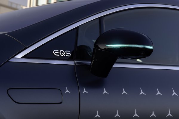Mercedes-Benz dobio odobrenja za tirkizno obojena svjetla za automatiziranu vožnju