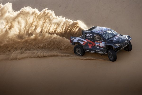 Toyota GR DKR Hilux EVO T1U za Dakar i sezonu W2RC 2024.