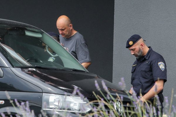 Istražitelji odvode Tolušića iz vinarije Apolitico