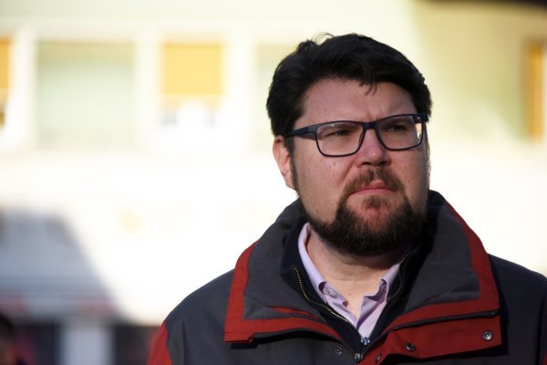 Peđa Grbin na blagdanskom druženju u Puli