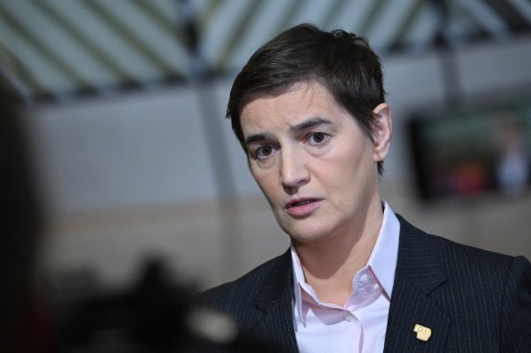 Brnabić: Otkud Thompsonov koncert u Zagrebu s 400.000 ljudi koji viču ZDS?