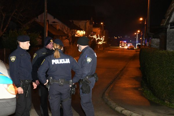 Pješak poginuo u naletu automobila u Bjelovaru