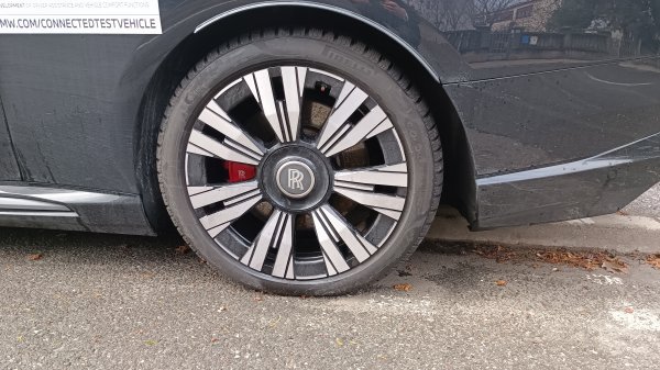 Rolls-Royce Spectre na zagrebačkim prometnicama