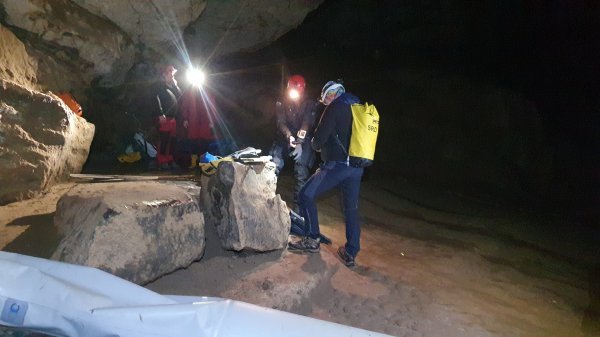 Spasioci u Križnoj jami