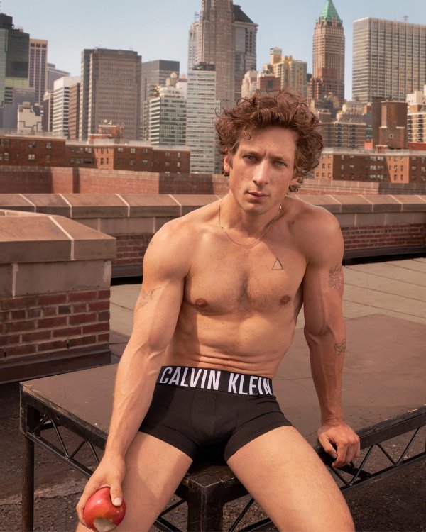 Jeremy Allen White - reklama za Calvin Klein