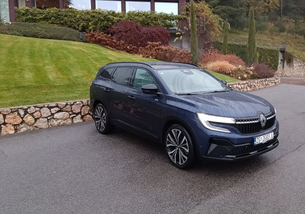 Renault Espace iconic E-Tech full hybrid 200