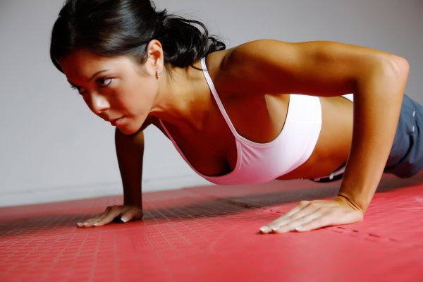 Djevojke vježbaju, fitness