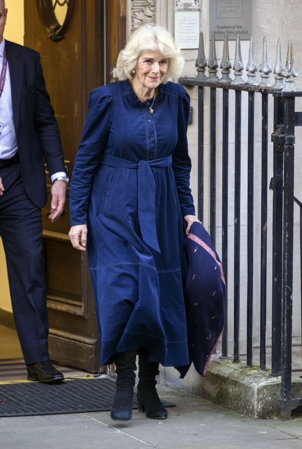 Kraljica Camilla izlazi iz bolnice u petak