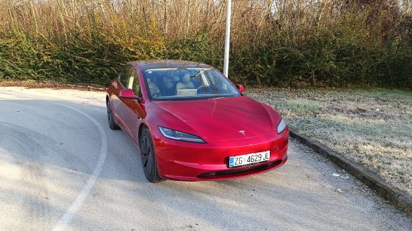 Tesla Model 3 Long Range Dual Motor All-Wheel Drive