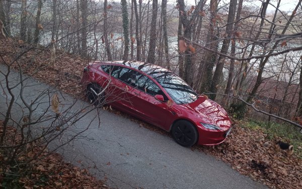 Tesla Model 3 Long Range Dual Motor All-Wheel Drive