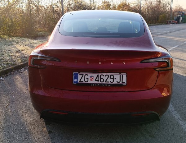 Tesla Model 3 Long Range Dual Motor All-Wheel Drive