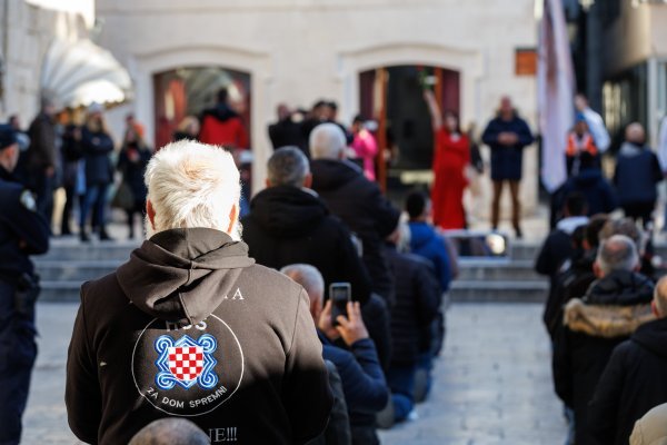 Performans umjetnice Arijane Lekić Fridrih