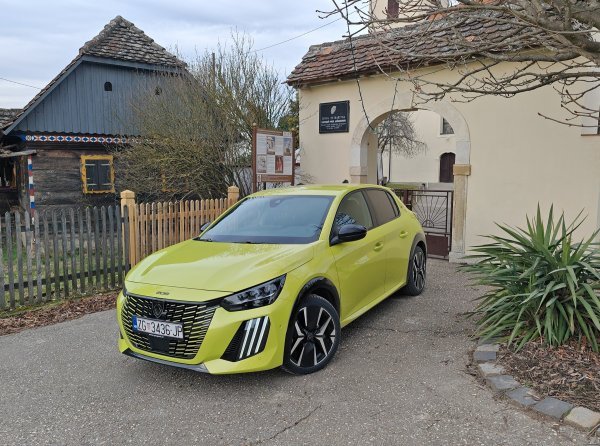 Peugeot 208 HYBRID 100 e-DCS6 GT