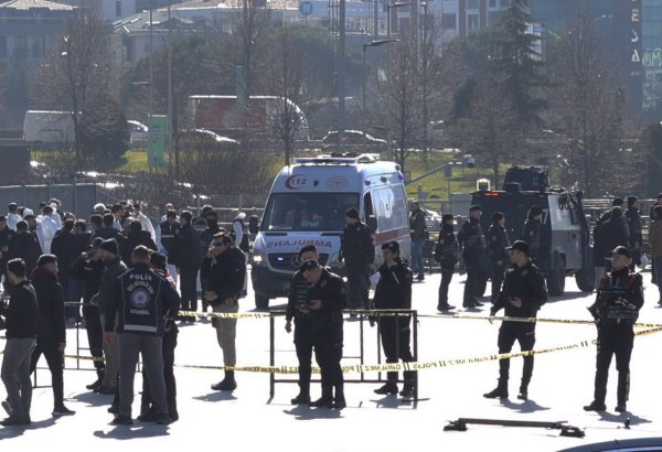Krvoproliće u Istanbulu: Troje ljudi izgubilo život zbog svađe u mjenjačnici