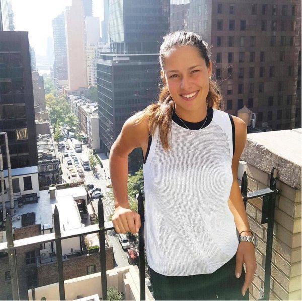 Ana Ivanović (1)