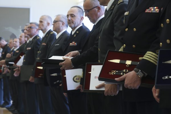 Milanović ispratio u mirovinu 20 brigadira