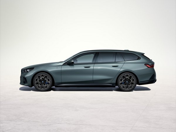 BMW i5 eDrive40 Touring