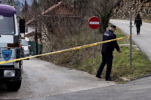 Iz rijeke Bregave izvučen automobil i tijelo mladića