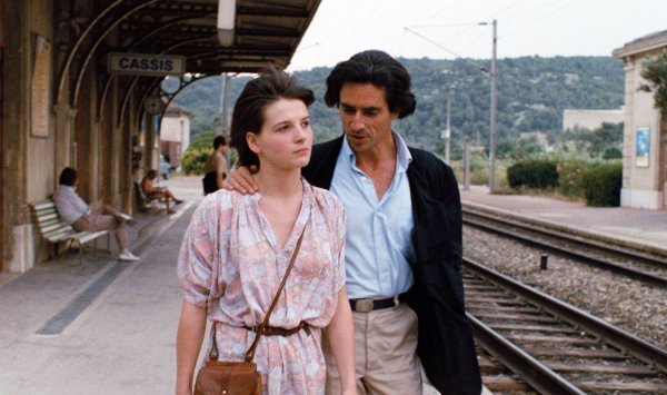 Juliette Binoche i Sami Frey u 'La vie de famille'