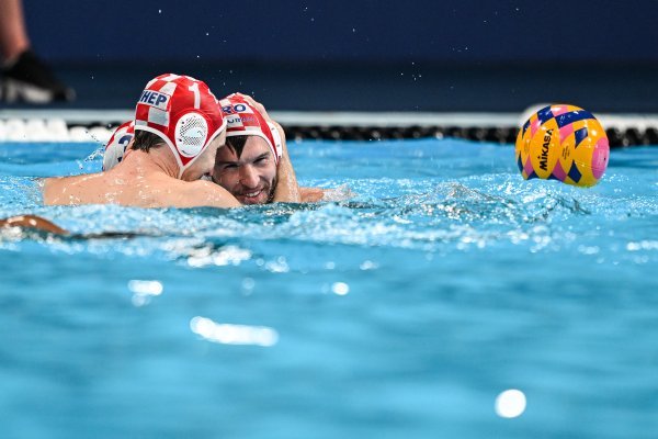 Slavlje vaterpolista i navijača, SP vaterpolo: Hrvatska - Francuska, 15.2.2024.