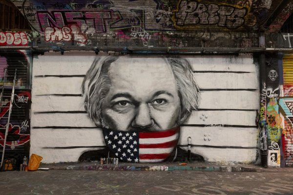 Julian Assange