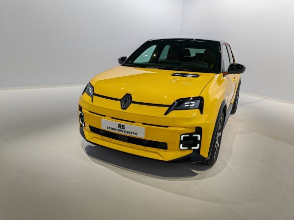 Renault 5 E-Tech electric