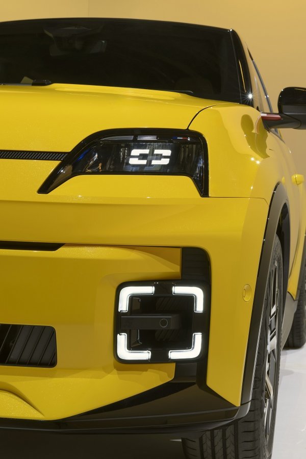 Renault 5 E-Tech electric
