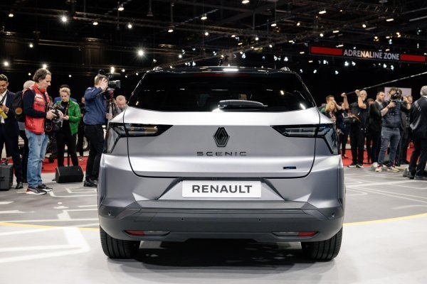 Renault Scenic E-Tech electric je europski 'Automobil godine 2024.'