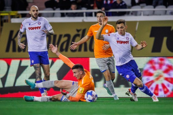 Hajduk - Varaždin (1/4 finale SuperSport Hrvatskog nogometnog kupa)