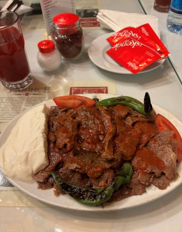 Iskender kebab