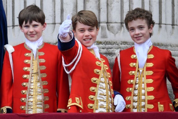 Lord Oliver Cholmondeley, princ George i Nicholas Barclay na krunidbi