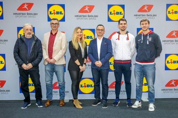 Zlatko Stić, Ivan Dujić, Marina Dijaković, Nenad Bratković, Davor Ćavar, Karpo Sirotić