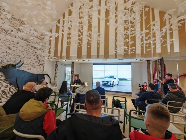 Novo natjecanje istovjetnih vozila, Hyundai i20 Challenge