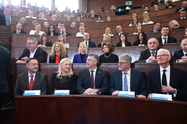 Plenković otvorio Zavod za personaliziranu medicinu