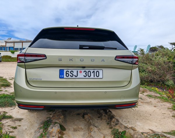 Škoda Superb Combi karavan