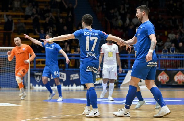 Futsal Dinamo - Torcida 6:1 (prva utakmica četvrtfinala)